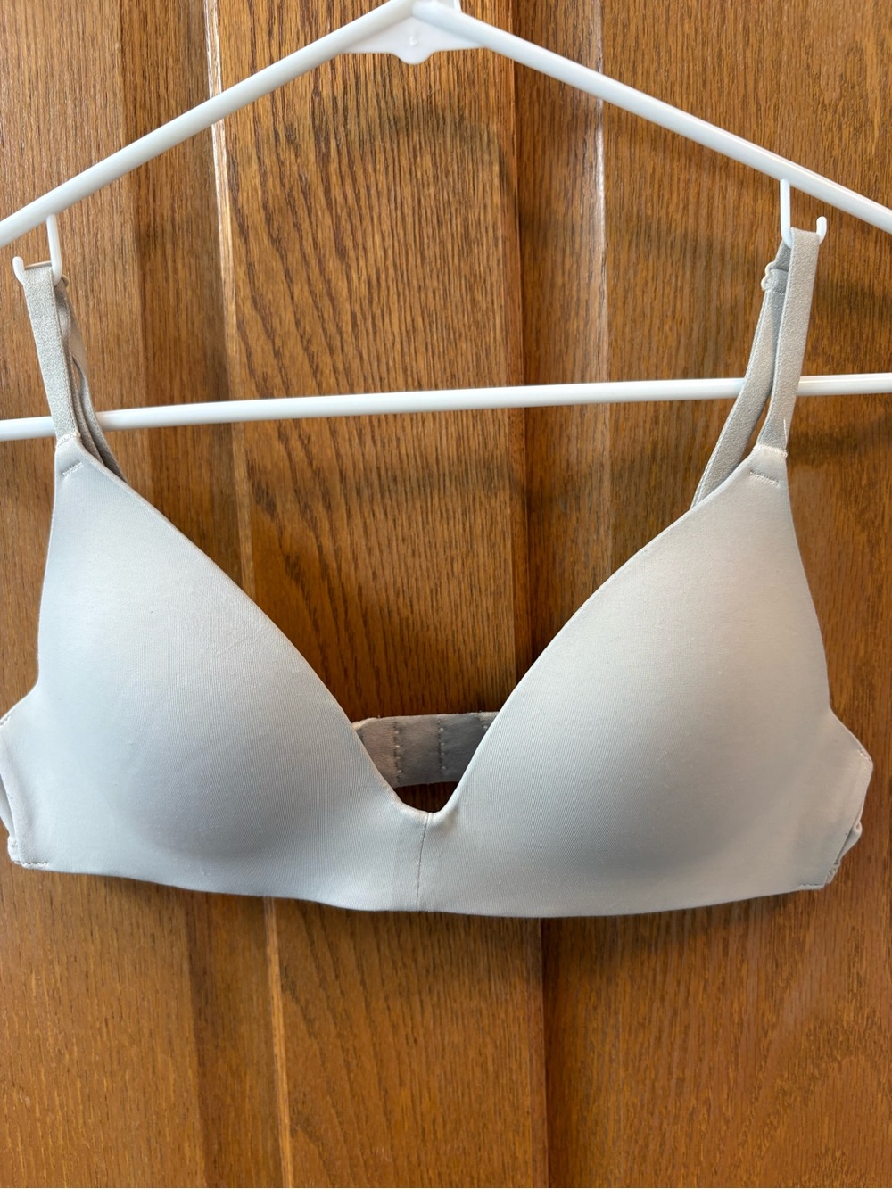 Smooth Light Gray Wireless T-Shirt Bra